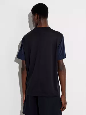 Calvin Klein T-shirt De Sport - Pride 4 Calvin Klein T-shirt De Sport - Pride – Image 2