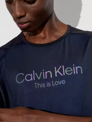 Calvin Klein T-shirt De Sport - Pride 5 Calvin Klein T-shirt De Sport - Pride – Image 3