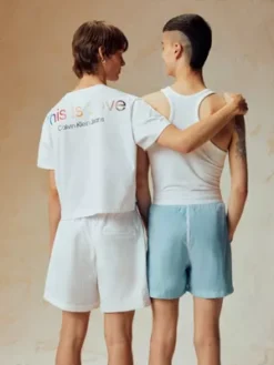 Calvin Klein T-shirt Court Avec Logo - Pride -Calvin Klein Soldes J30J321489 YAF alternate2