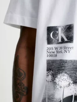 Calvin Klein T-shirt Relaxed Avec Motif Photo -Calvin Klein Soldes J30J322868 YAF alternate2