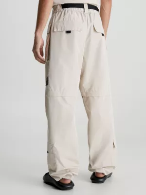 Calvin Klein Pantalon Cargo 2 En 1 à Jambes Larges 4 Calvin Klein Pantalon Cargo 2 En 1 à Jambes Larges – Image 2