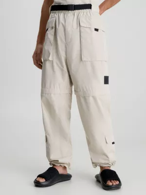 Calvin Klein Pantalon Cargo 2 En 1 à Jambes Larges 3 Calvin Klein Pantalon Cargo 2 En 1 à Jambes Larges