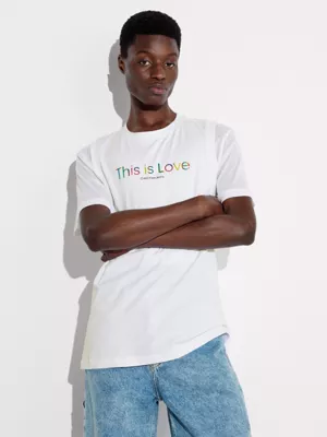 Calvin Klein T-shirt Relaxed Avec Superpositions - Pride 3 Calvin Klein T-shirt Relaxed Avec Superpositions - Pride