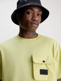 Calvin Klein T-shirt Relaxed à Poche 9 Calvin Klein T-shirt Relaxed à Poche -Calvin Klein Soldes J30J323807 KCQ alternate2