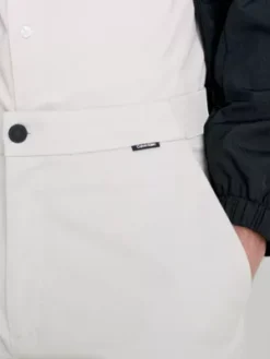 Calvin Klein Pantalon Fuselé Court En Sergé 9 Calvin Klein Pantalon Fuselé Court En Sergé -Calvin Klein Soldes K10K110969 ACE alternate2