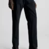 Calvin Klein Pantalon Cargo élastique Froissé -Calvin Klein Soldes K10K111991 BEH main